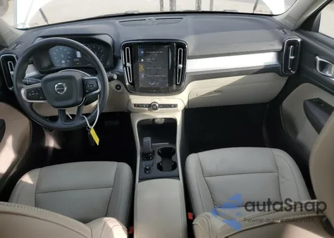 2022 Volvo Xc40 T5 Momentum z USA, uszkodzony, nr VIN YV4162UK9N2652506